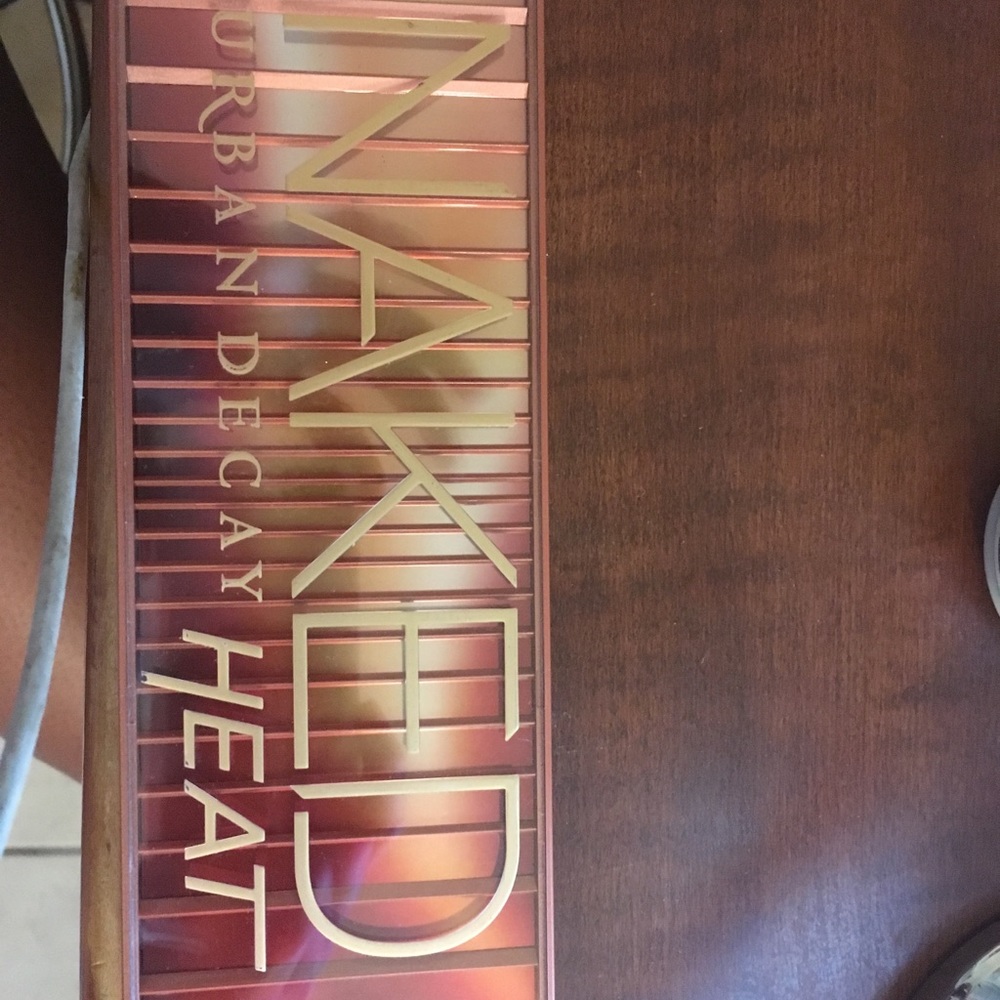 Urban Decay Naked Heat Palette